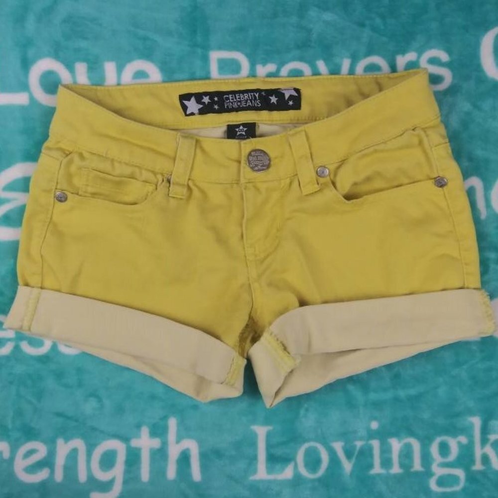 Celebrity Pink Cuffed Shorts Size 00